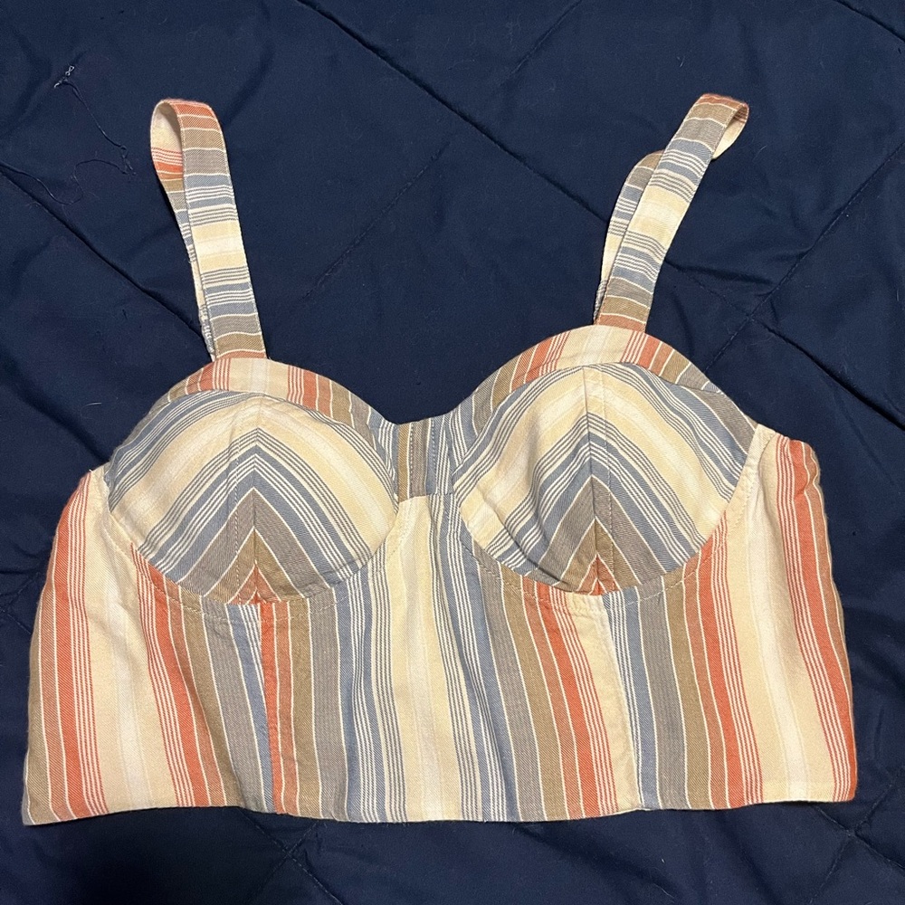 American eagle crop top size small